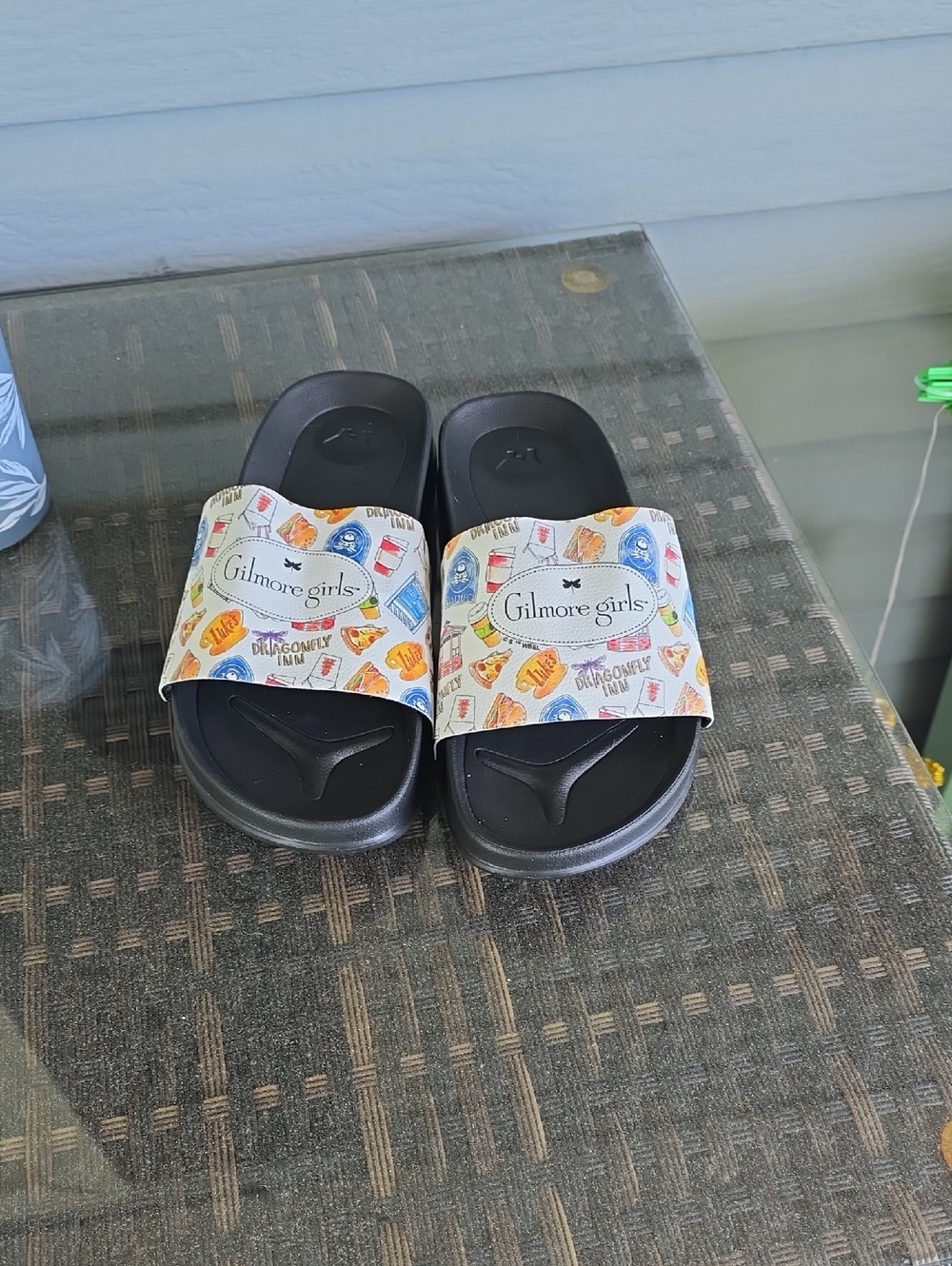 New Gilmore Girls Black Slide Sandals with Printed Strap Size 8